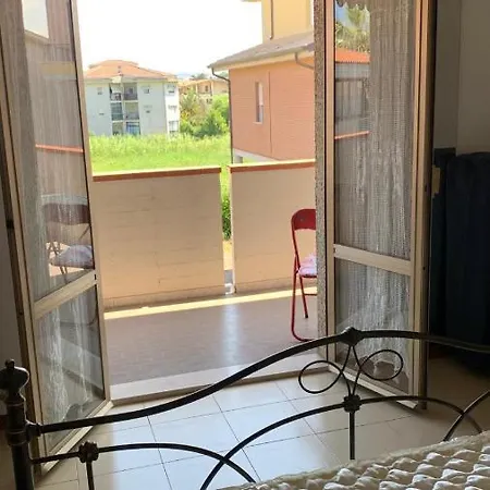 La Casina Di Taty Мартинсикуро